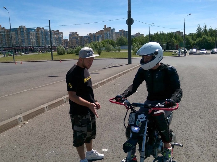 Мотошкола Мотополигон Программа: Стантрайдинг SM Мотошкола Мотополигон Программа: Стантрайдинг SM