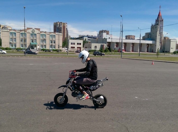 Мотошкола Мотополигон Программа: Стантрайдинг SM Мотошкола Мотополигон Программа: Стантрайдинг SM